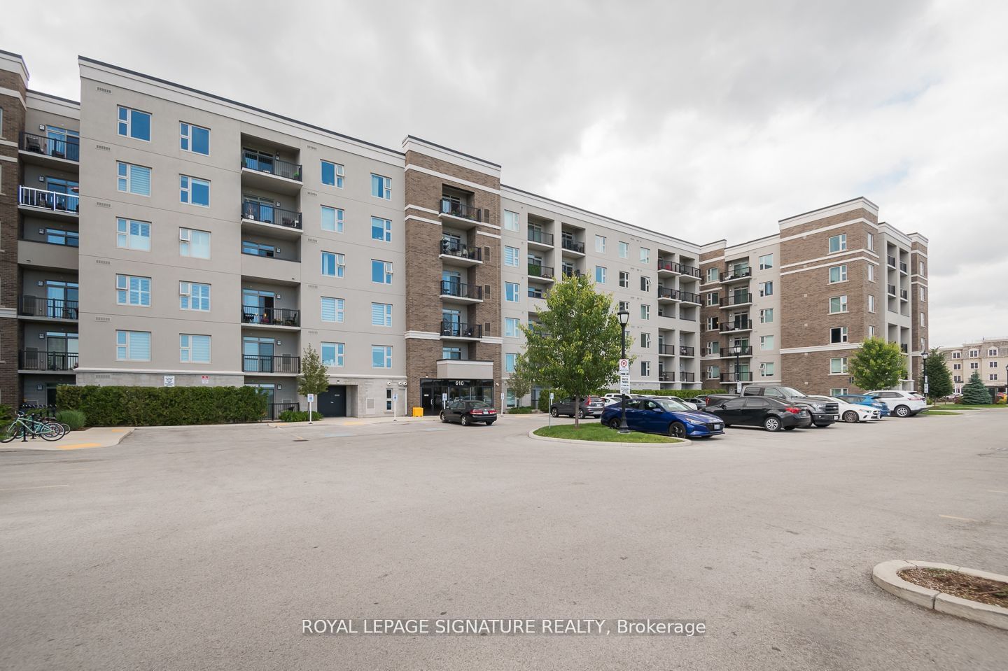 610 Farmstead Dr, unit 508 for sale - image #2