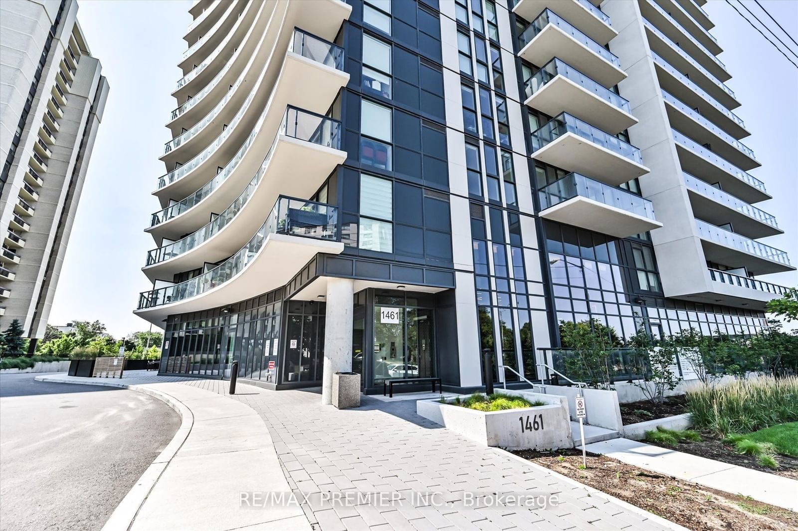 1461 Lawrence Ave W, unit 710 for sale - image #2