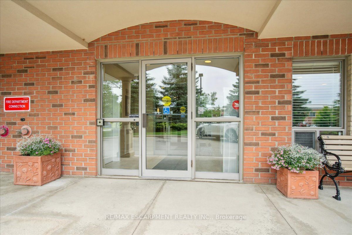 1499 Nottinghill Gate, unit 509 for sale - image #4