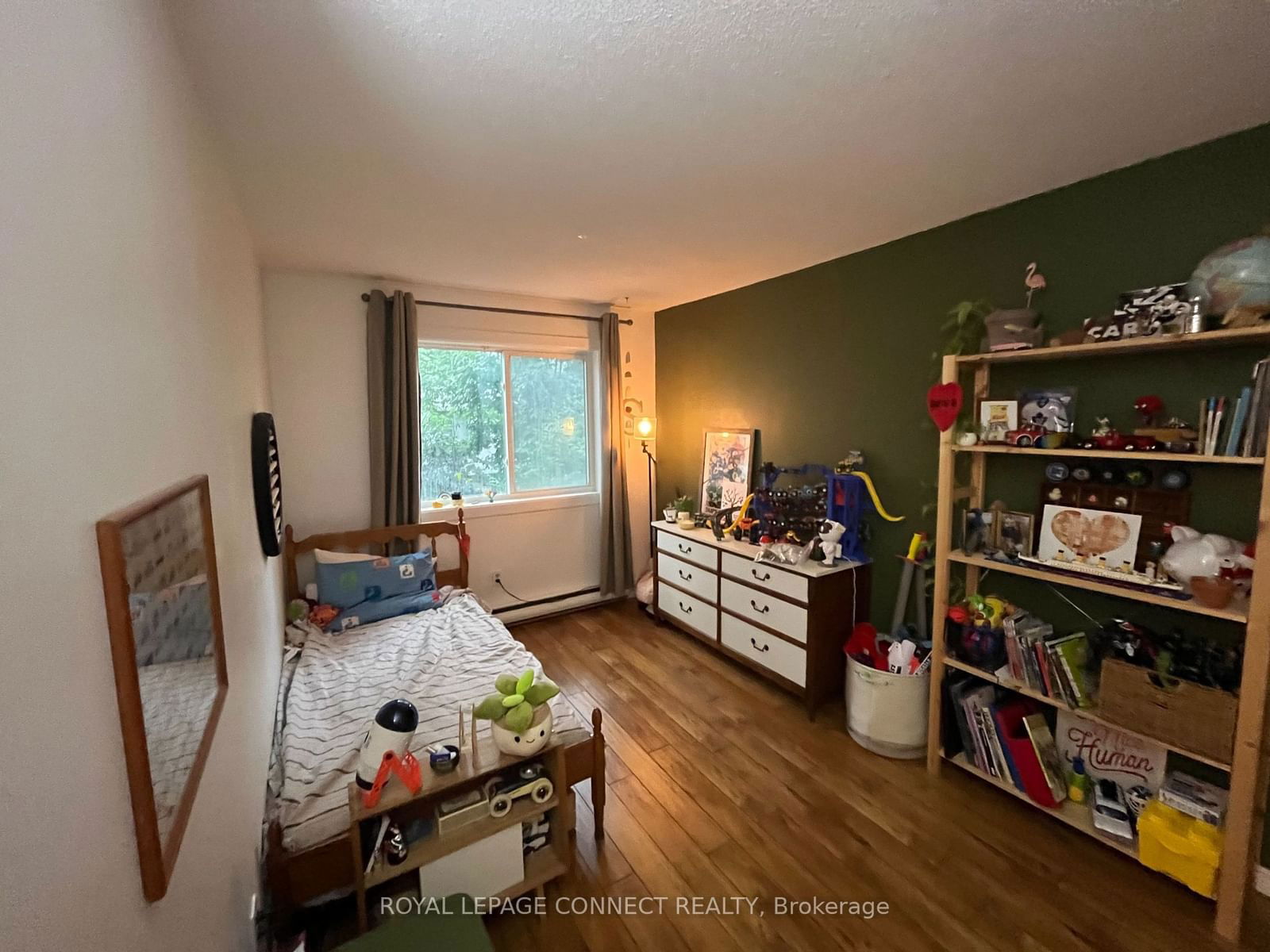 1008 Falgarwood Dr, unit 8 for sale - image #37