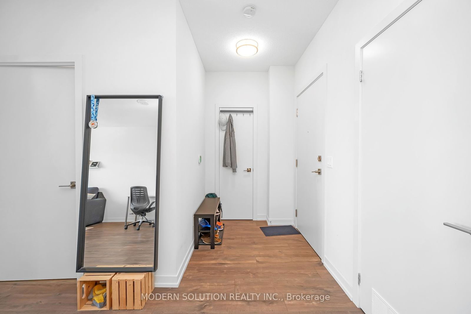 2093 Fairview St N, unit 2001 for sale - image #4