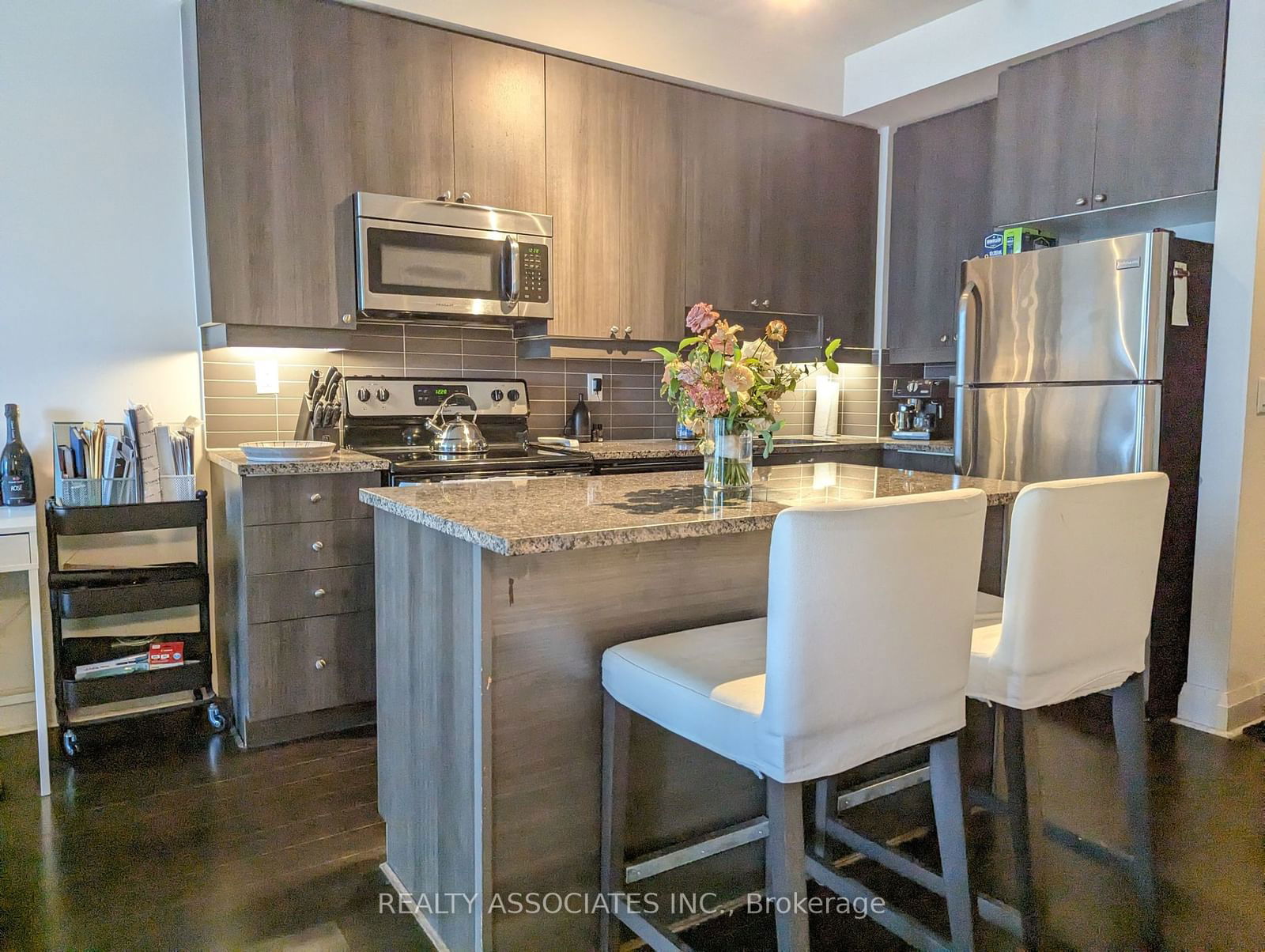 1185 The Queensway Ave, unit 326 for rent - image #4