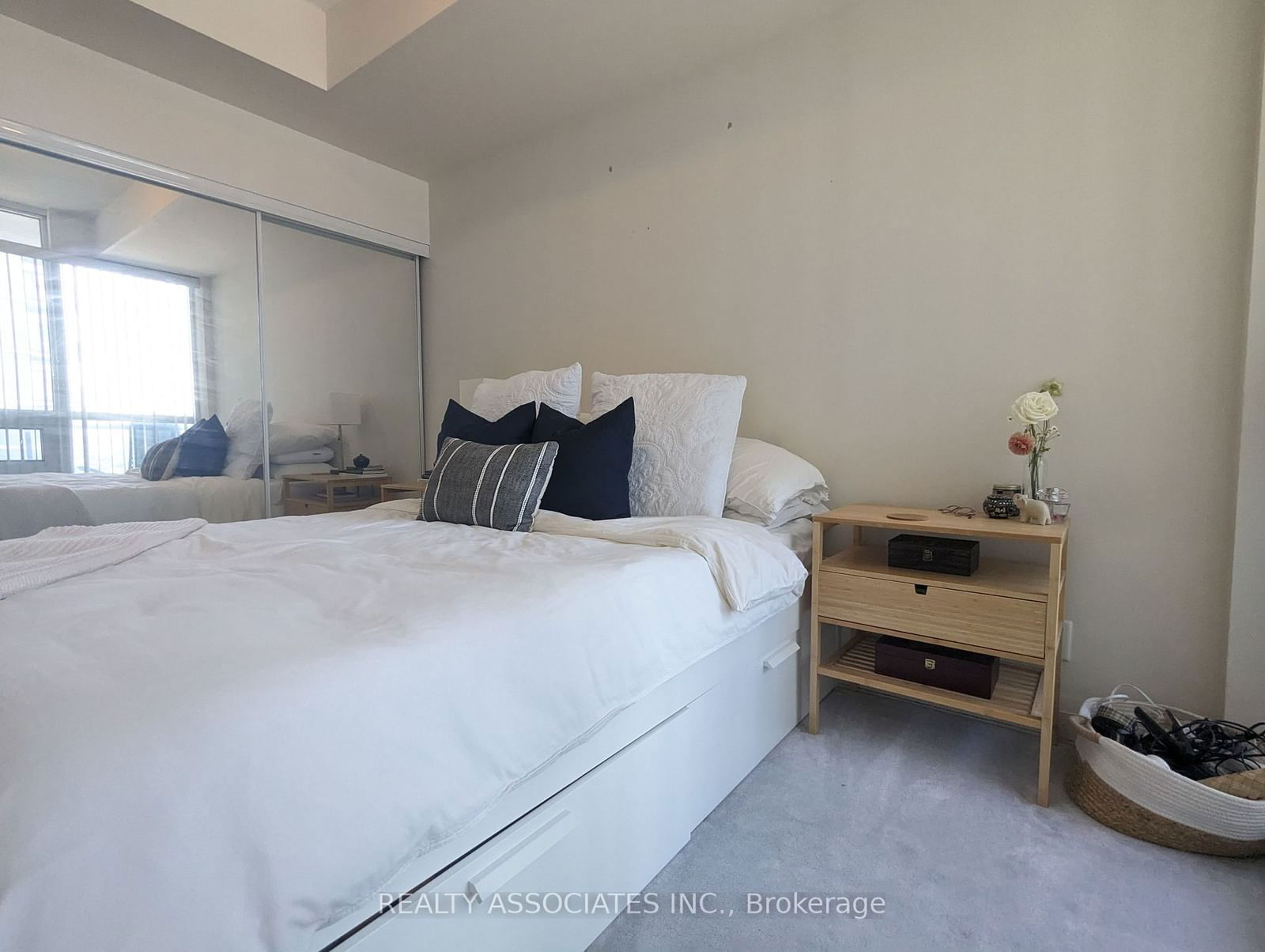 1185 The Queensway Ave, unit 326 for rent - image #6