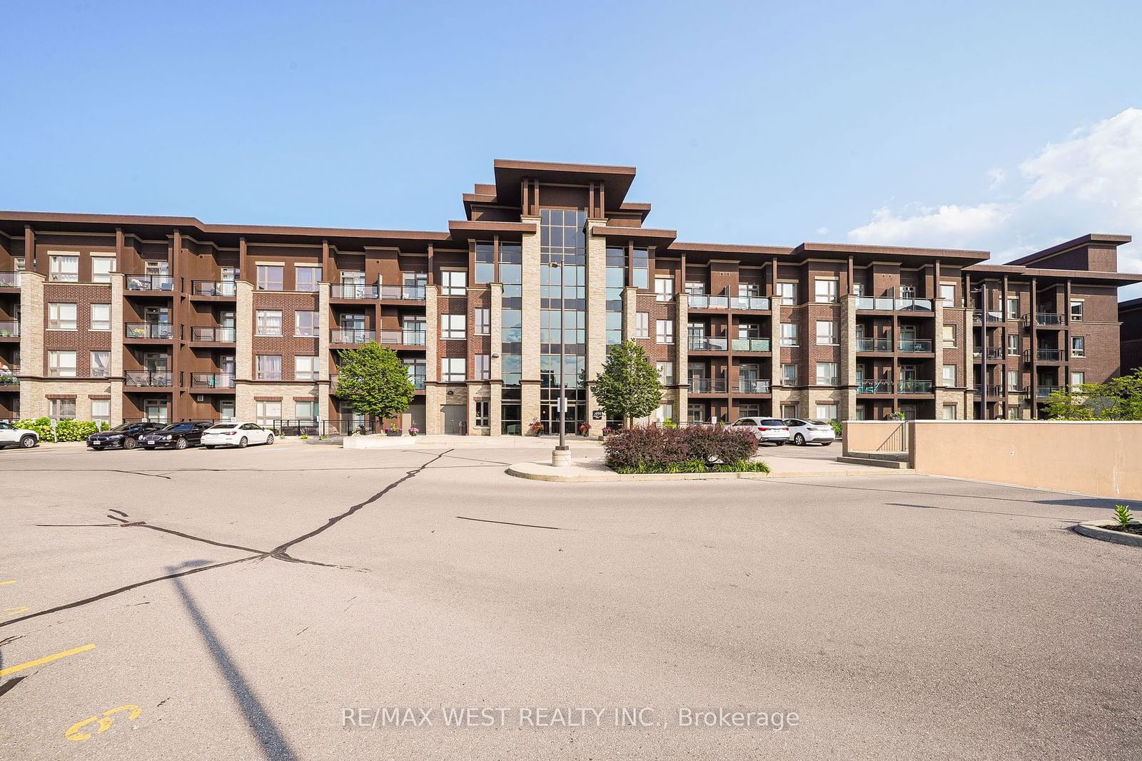 5010 Corporate Dr, unit 118 for sale - image #1