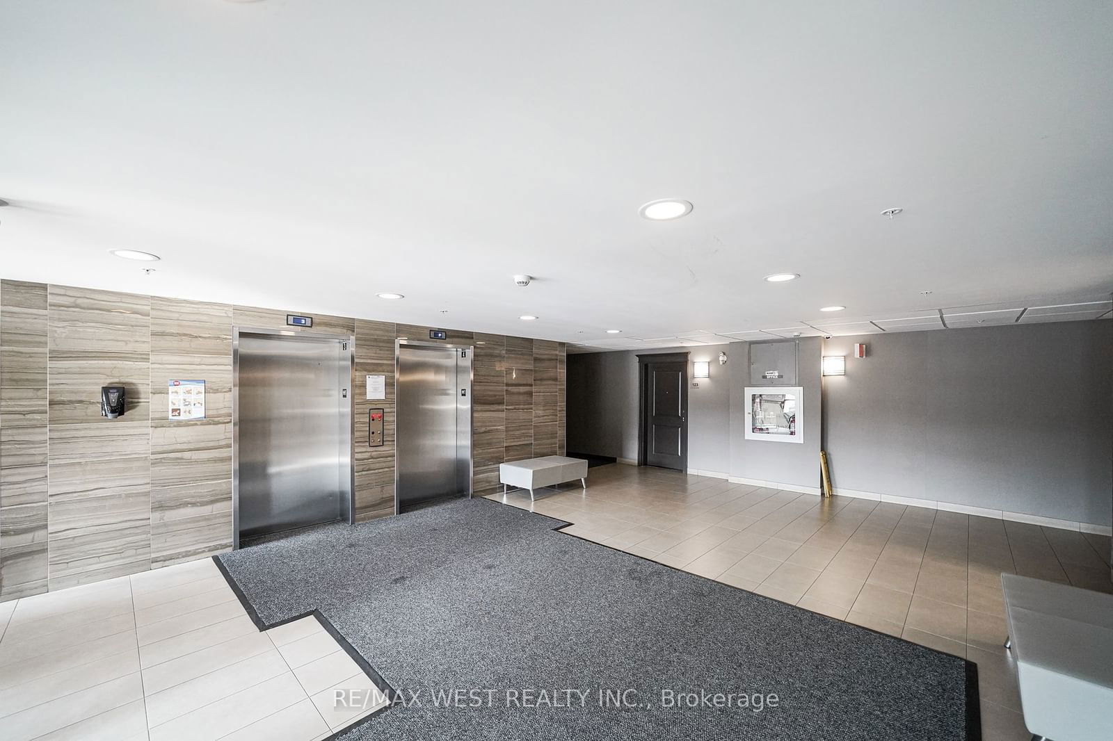 5010 Corporate Dr, unit 118 for sale - image #19