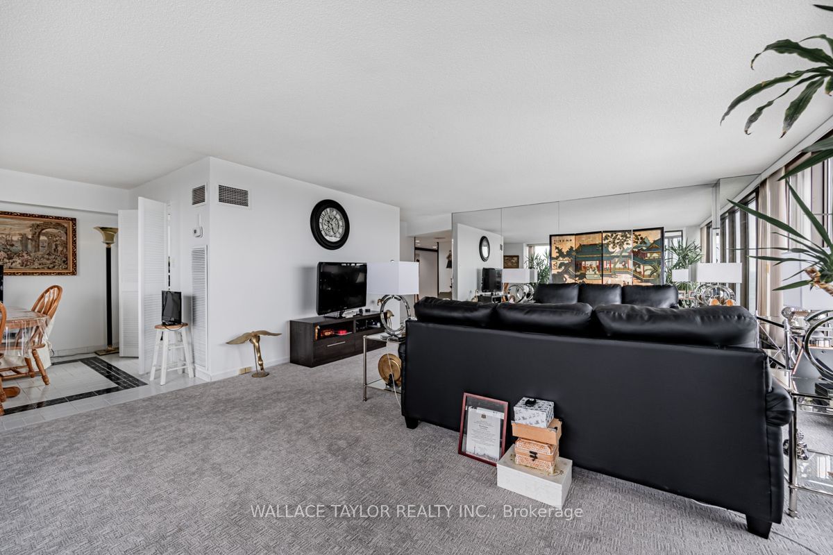 2045 Lake Shore Blvd W, unit 1612 for sale - image #11