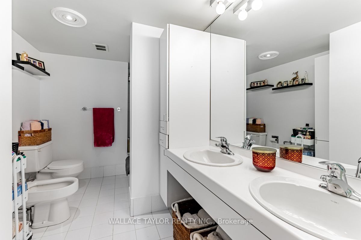 2045 Lake Shore Blvd W, unit 1612 for sale - image #24