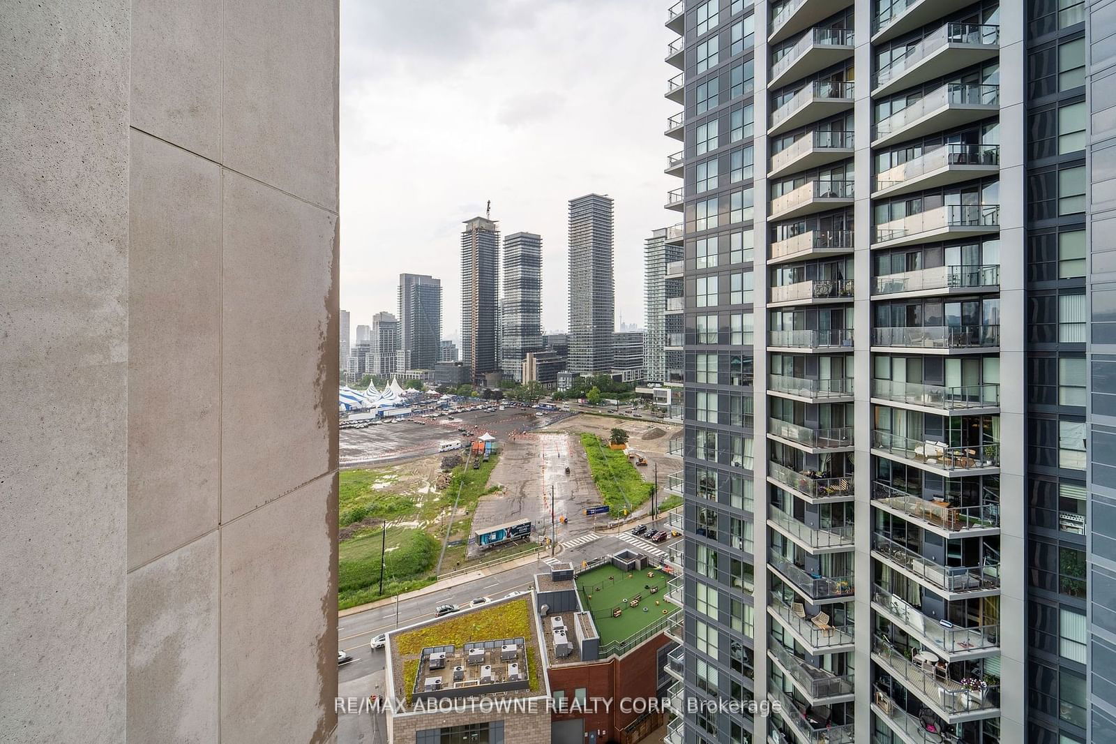 36 Park Lawn Rd, unit 1710 for sale - image #14