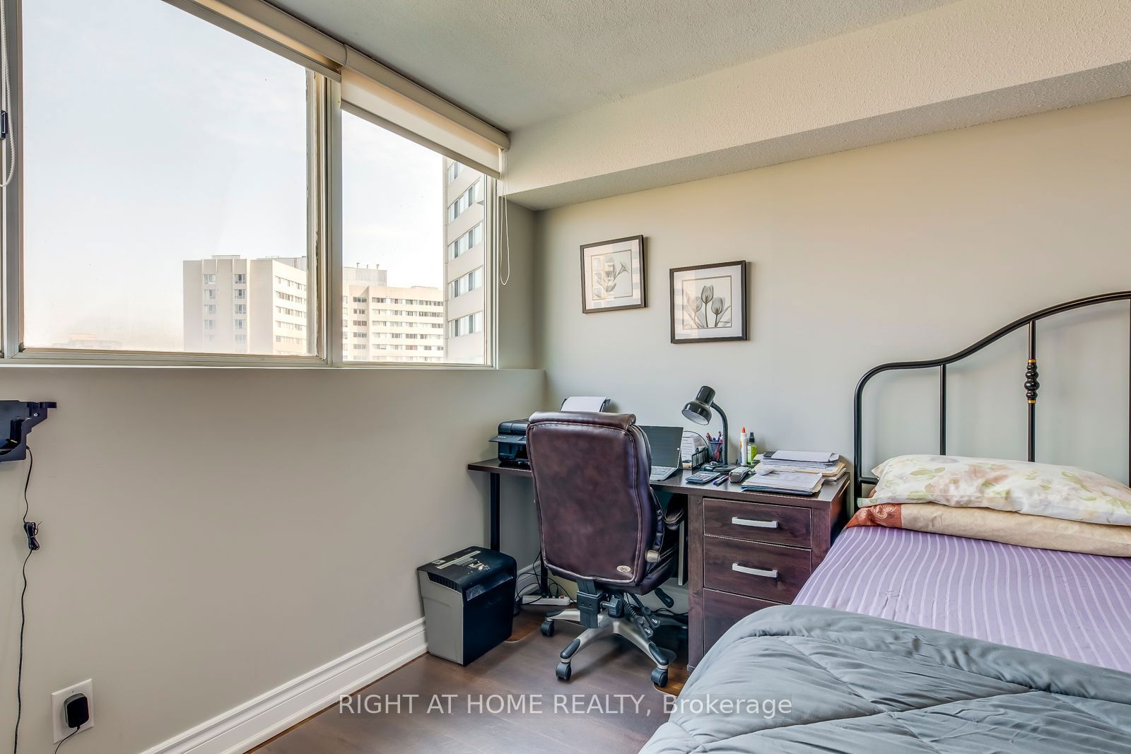 3700 Kaneff Cres, unit 1412 for sale - image #22