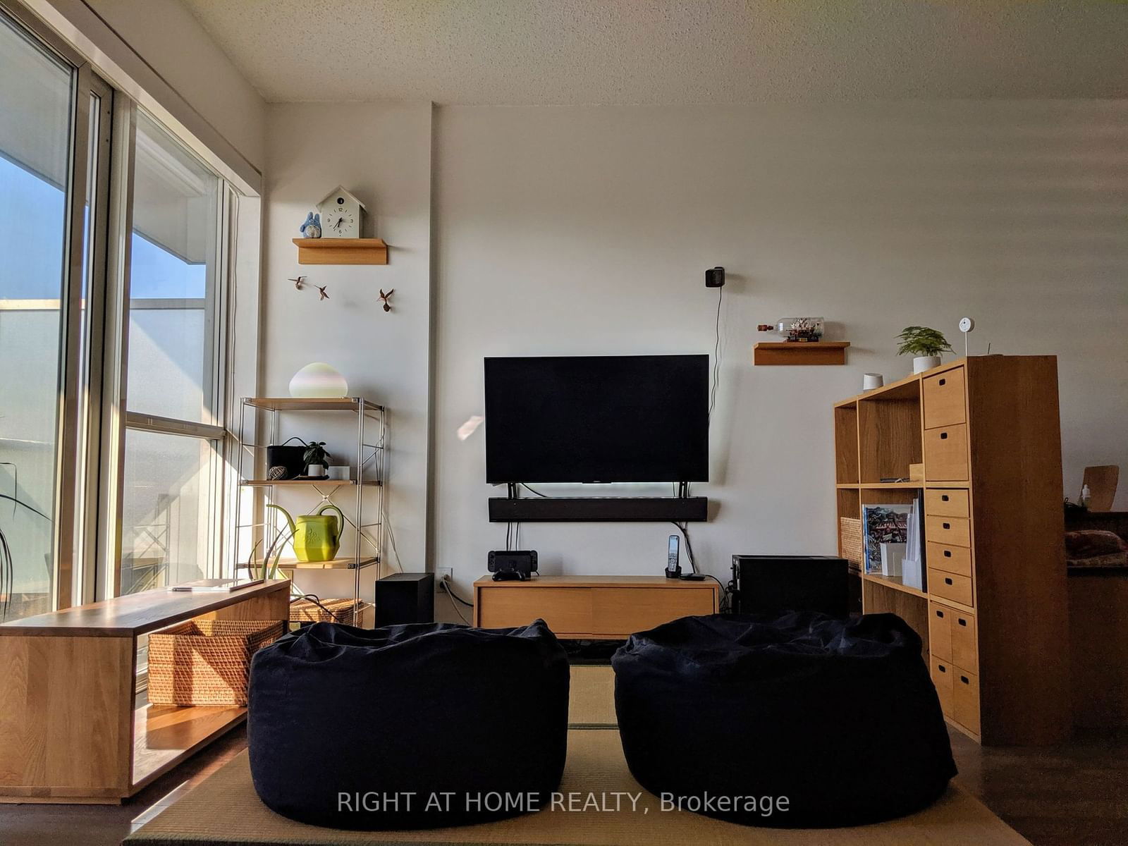 15 James Finlay Way, unit 612 for rent - image #4