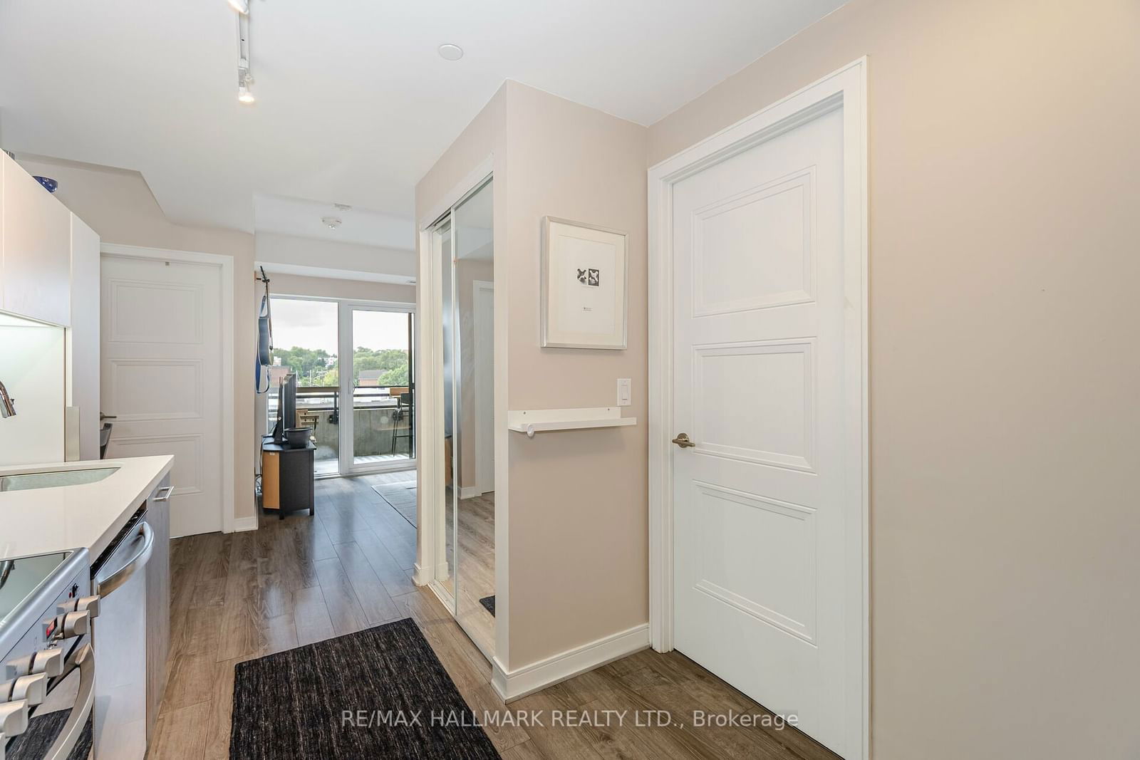 1 Neighbourhood Lane, unit 502 for sale - image #15