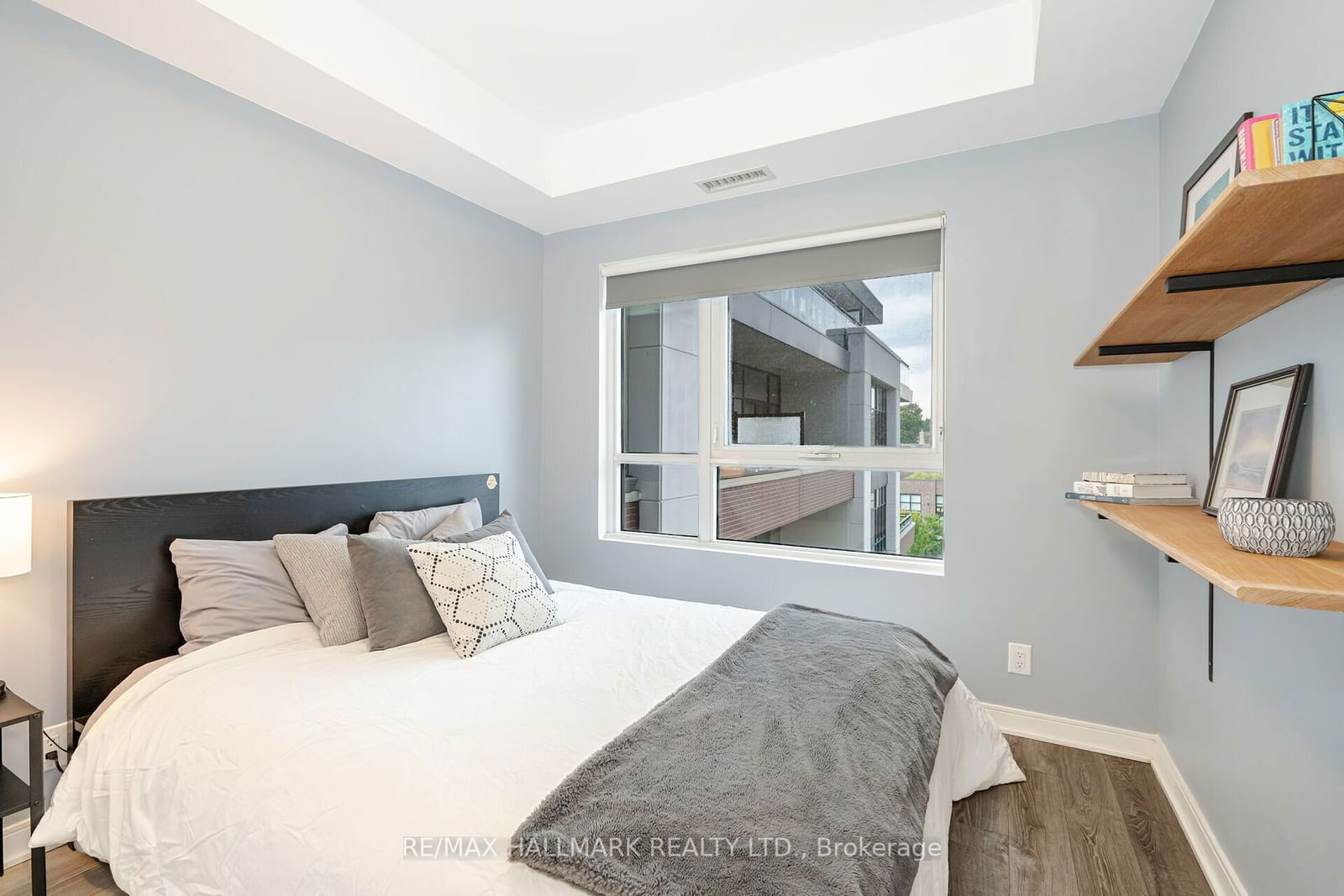 1 Neighbourhood Lane, unit 502 for sale - image #16