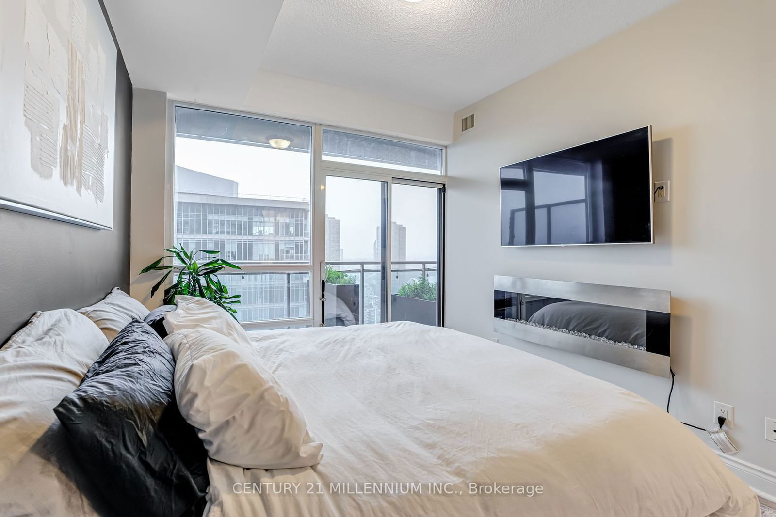 16 Brookers Lane, unit 2407 for sale - image #20