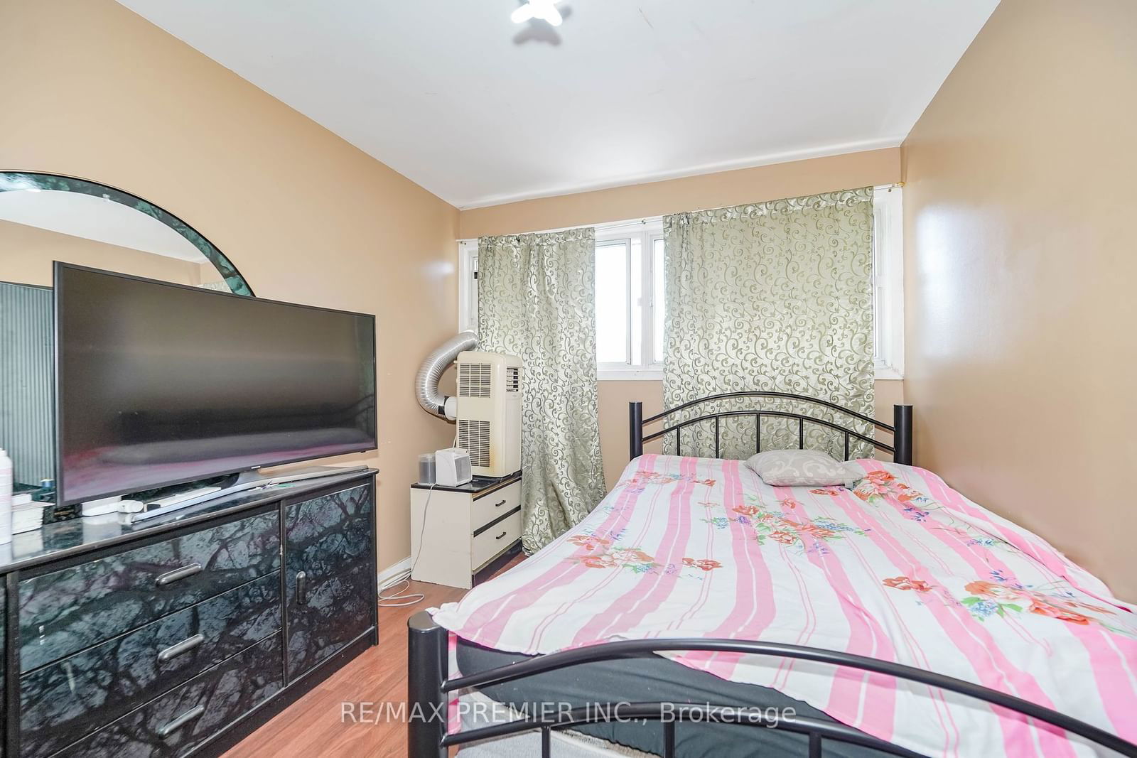 2901 Jane St Townhomes, North York, Toronto