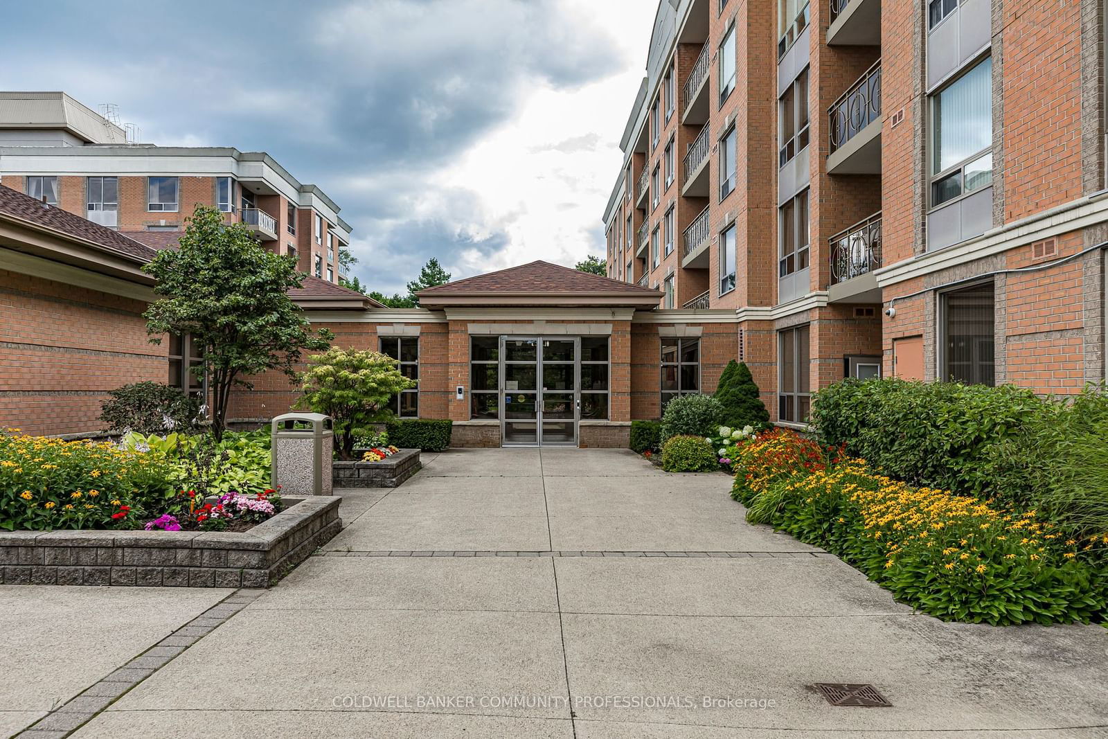 100 Burloak Dr, unit 2403 for sale - image #32