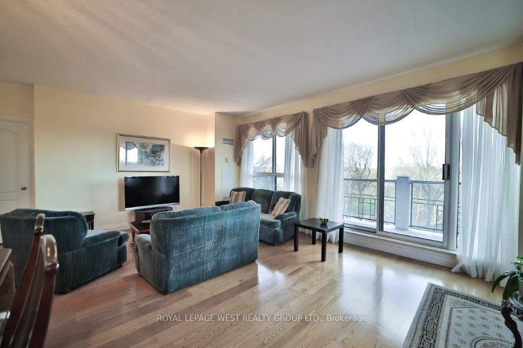 2 Aberfoyle Cres, unit 509 for sale