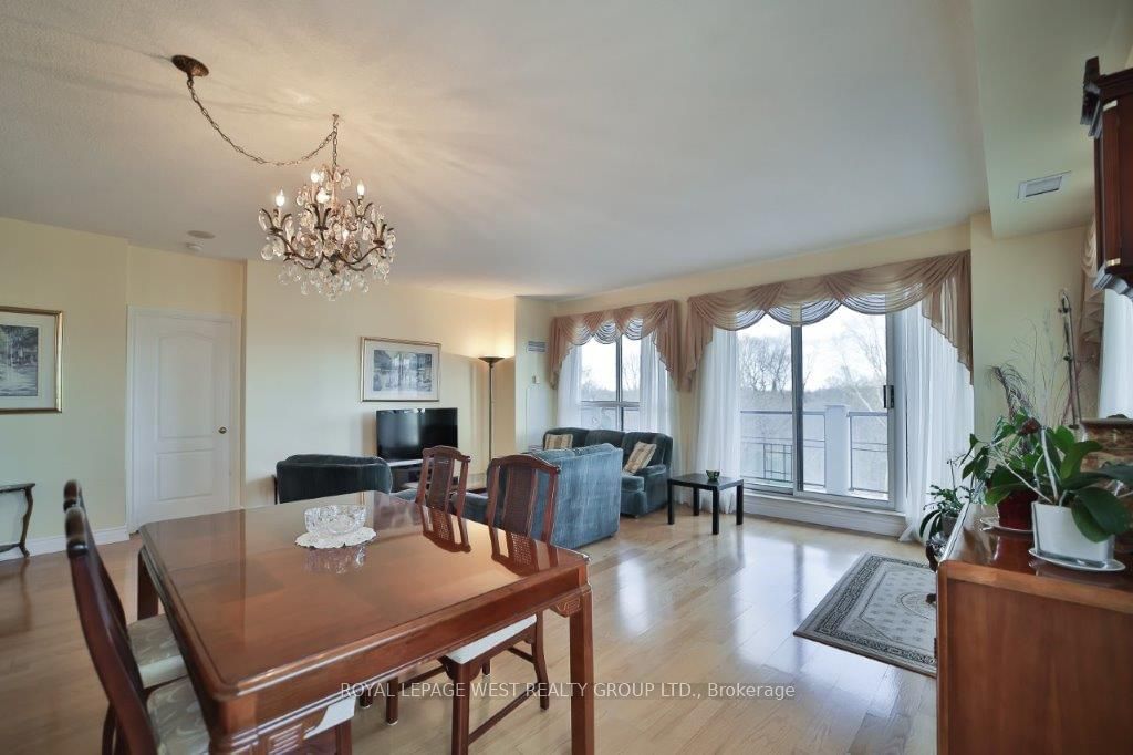 2 Aberfoyle Cres, unit 509 for sale - image #4