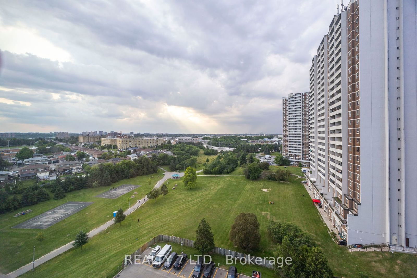 3390 Weston Rd, unit 1208 for sale