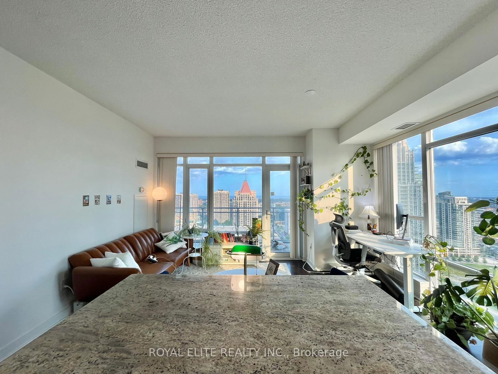 360 Square One Dr, unit 2905 for rent - image #8