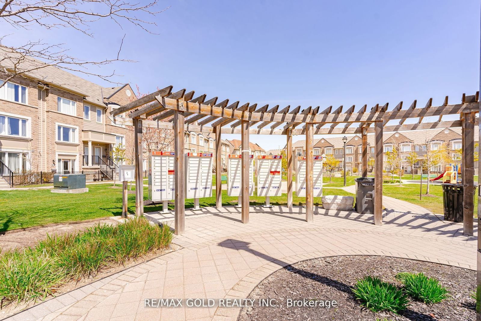 3185 Boxford Cres, unit 7 for sale - image #35