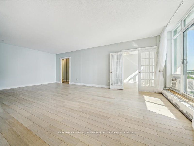 5250 Lakeshore Rd, unit 708 for sale - image #14