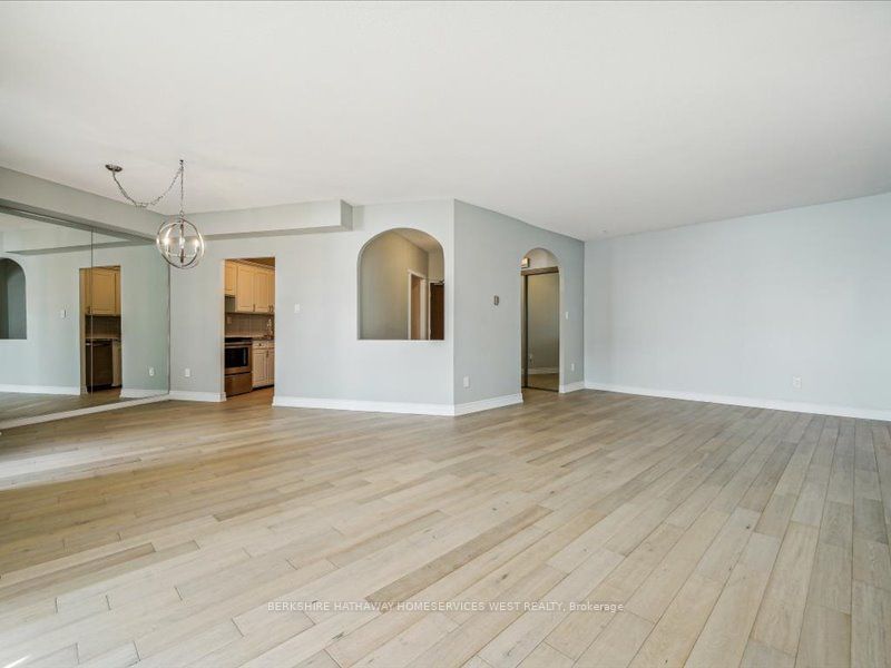 5250 Lakeshore Rd, unit 708 for sale - image #16