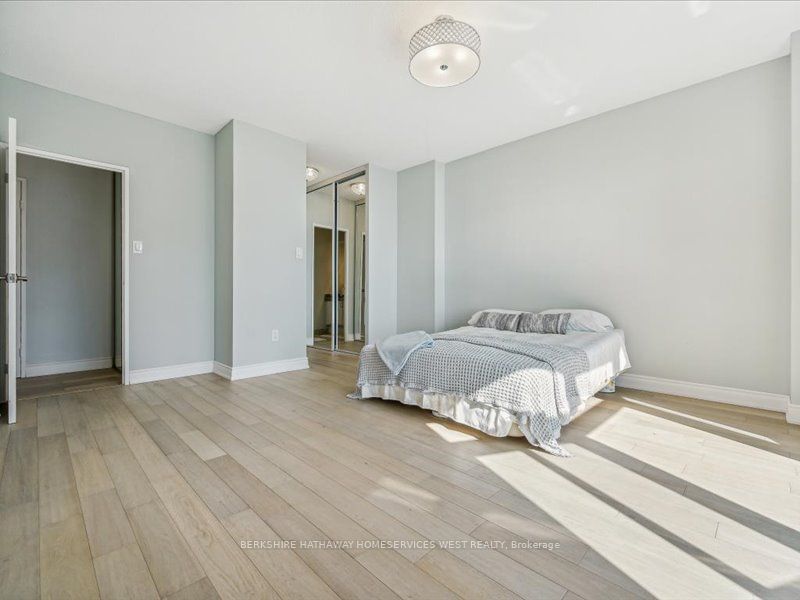 5250 Lakeshore Rd, unit 708 for sale - image #20