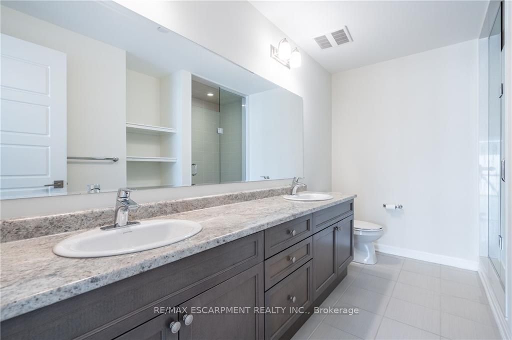 3028 Creekshore Common, unit 301 for sale - image #28