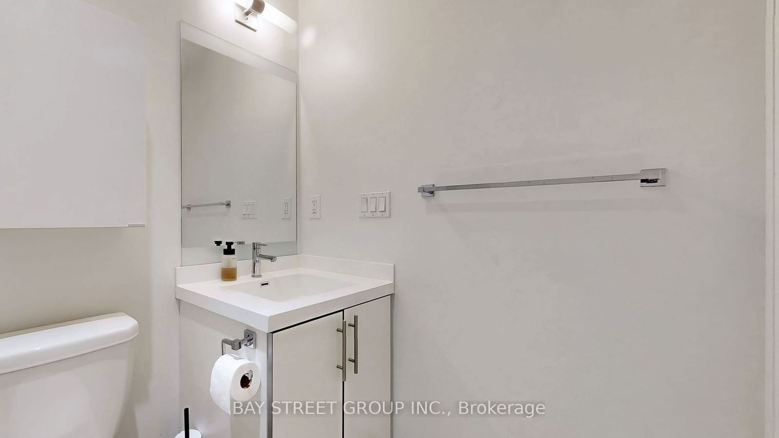 65 Speers Rd, unit 1702 for sale - image #20