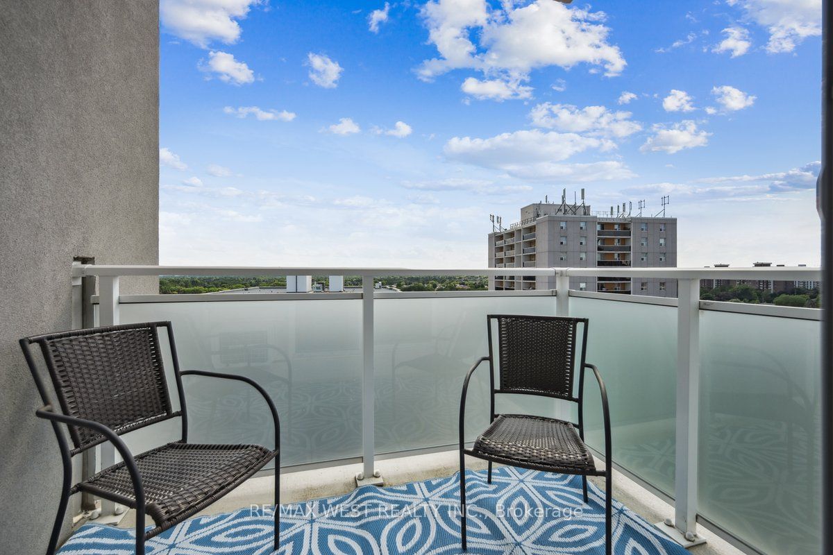 2345 Confederation Pkwy, unit Ph3 for sale - image #9