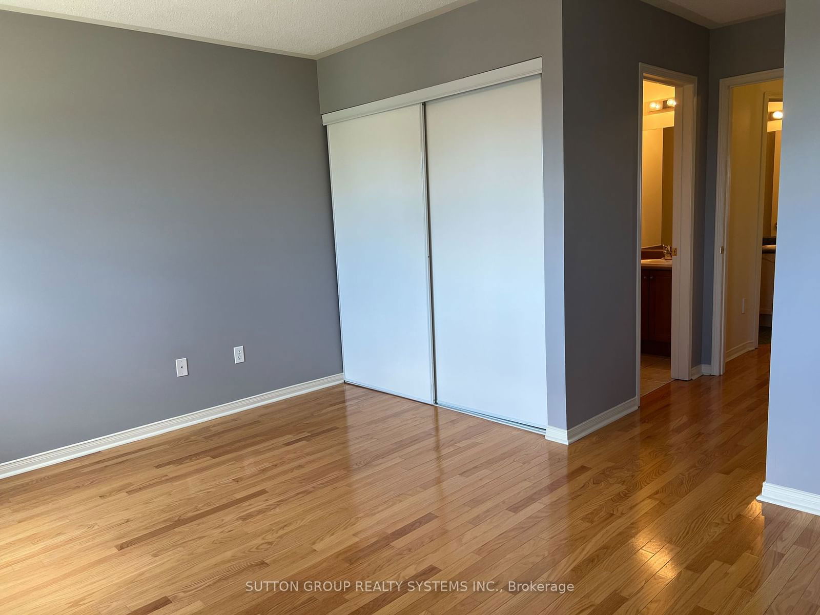 1920 St Clair Ave W for rent 