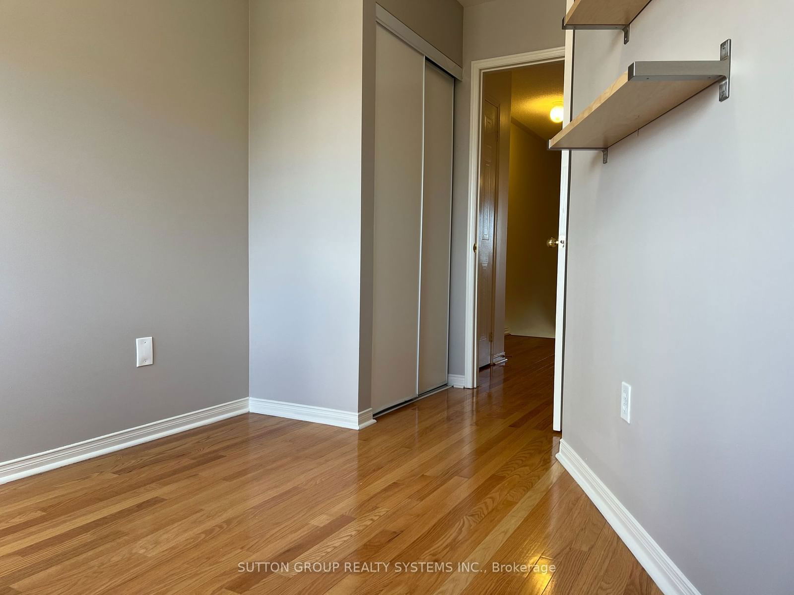 1920 St Clair Ave W for rent  - image #17