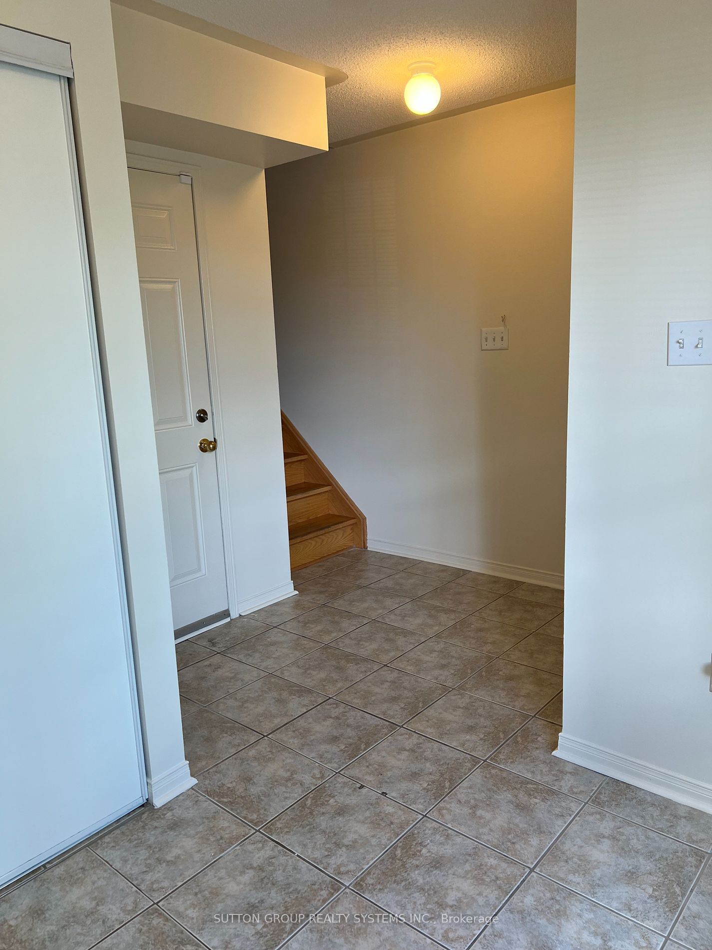 1920 St Clair Ave W for rent  - image #22