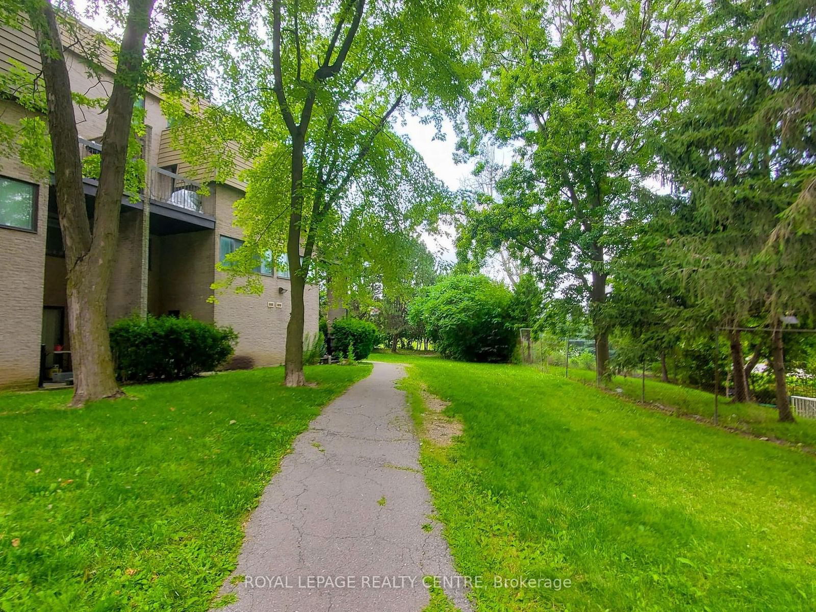 2095 Roche Crt, unit 127 for sale - image #27