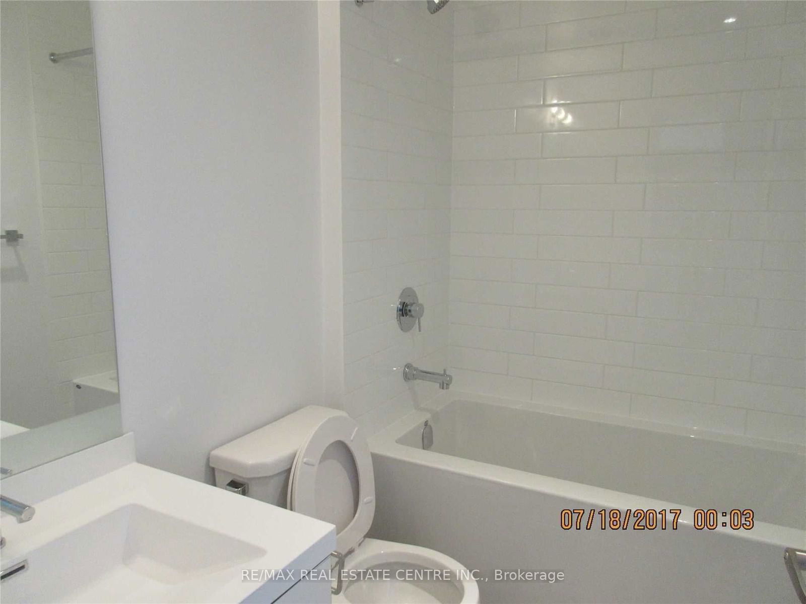 55 Speers Rd, unit 506 for rent - image #9