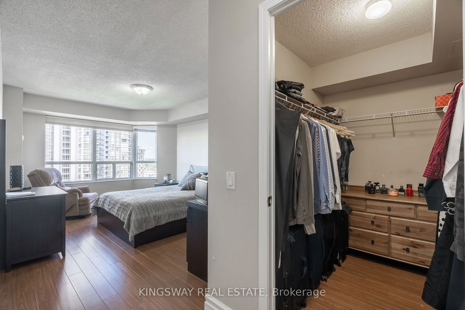 25 Kingsbridge Garden Circ, unit 2018 for sale - image #19