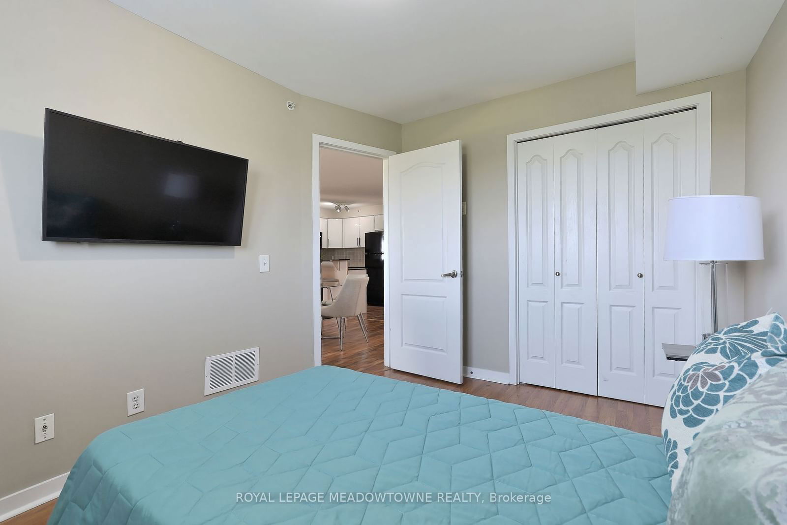 8 Dayspring Circ, unit 1416 for sale - image #31