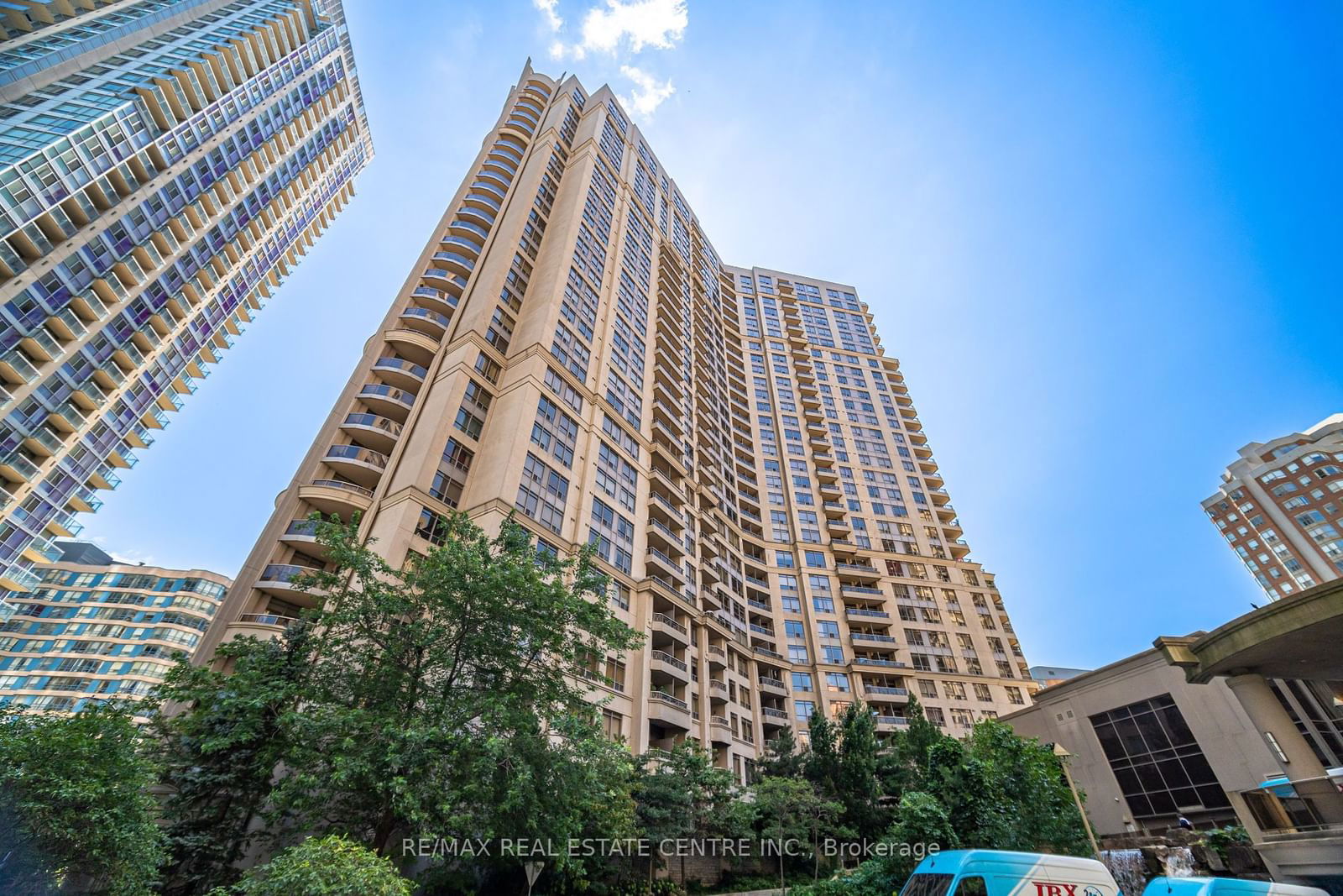 3880 Duke Of York Blvd, unit 1610 for sale - image #1