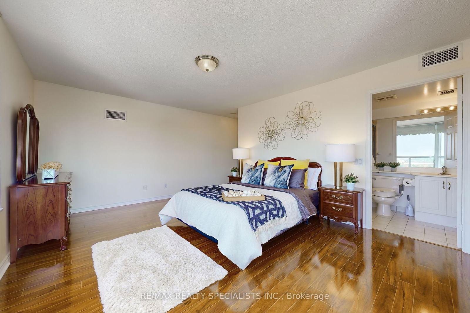 35 Kingsbridge Garden Circ, unit 1705 for sale - image #24