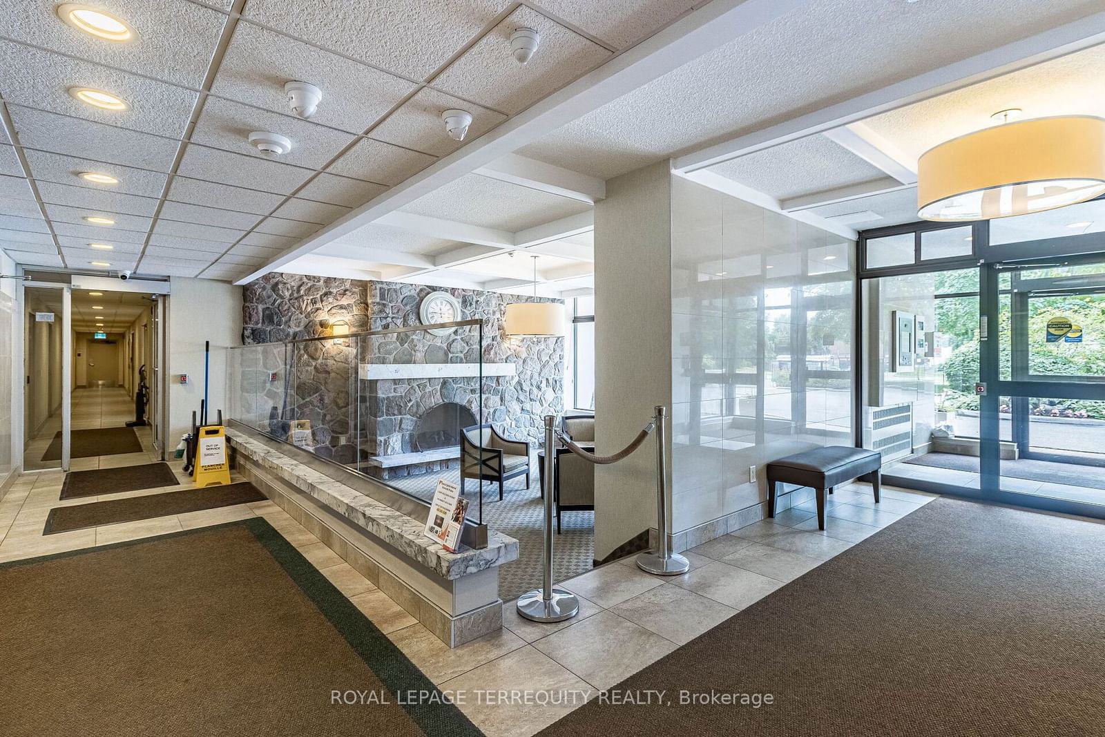 1625 Bloor St E, unit 823 for sale - image #4