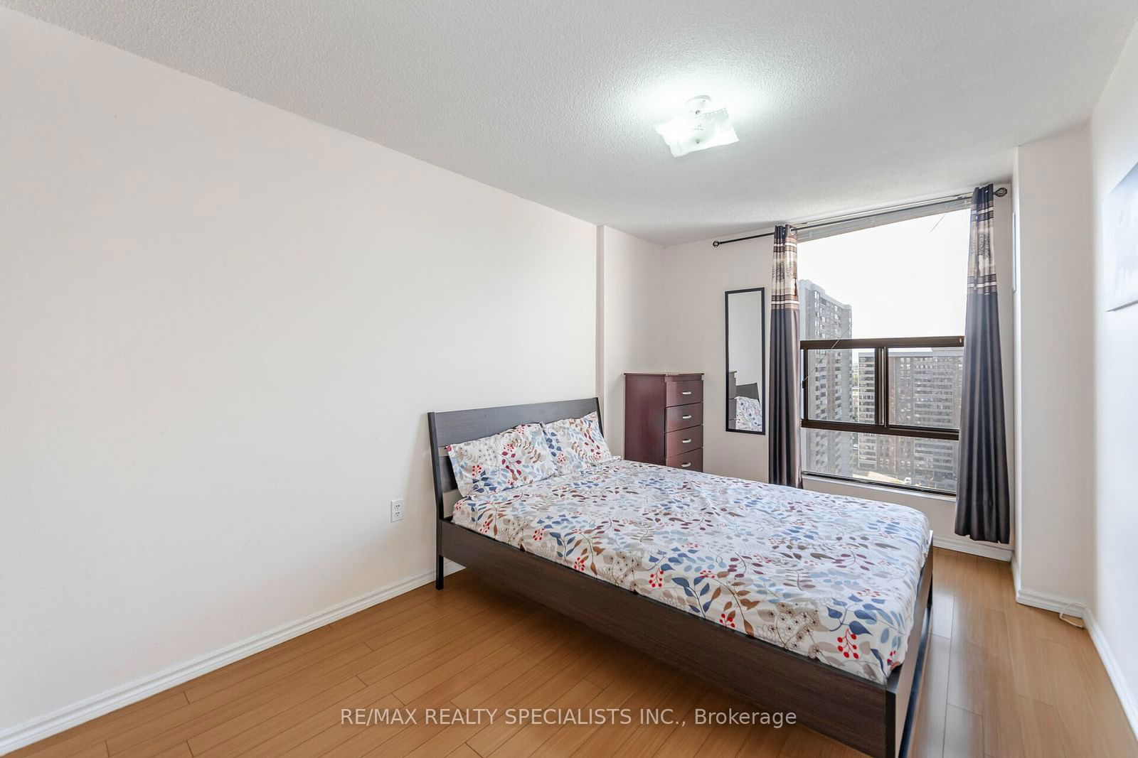 21 Knightsbridge Rd, unit 1904 for sale - image #22