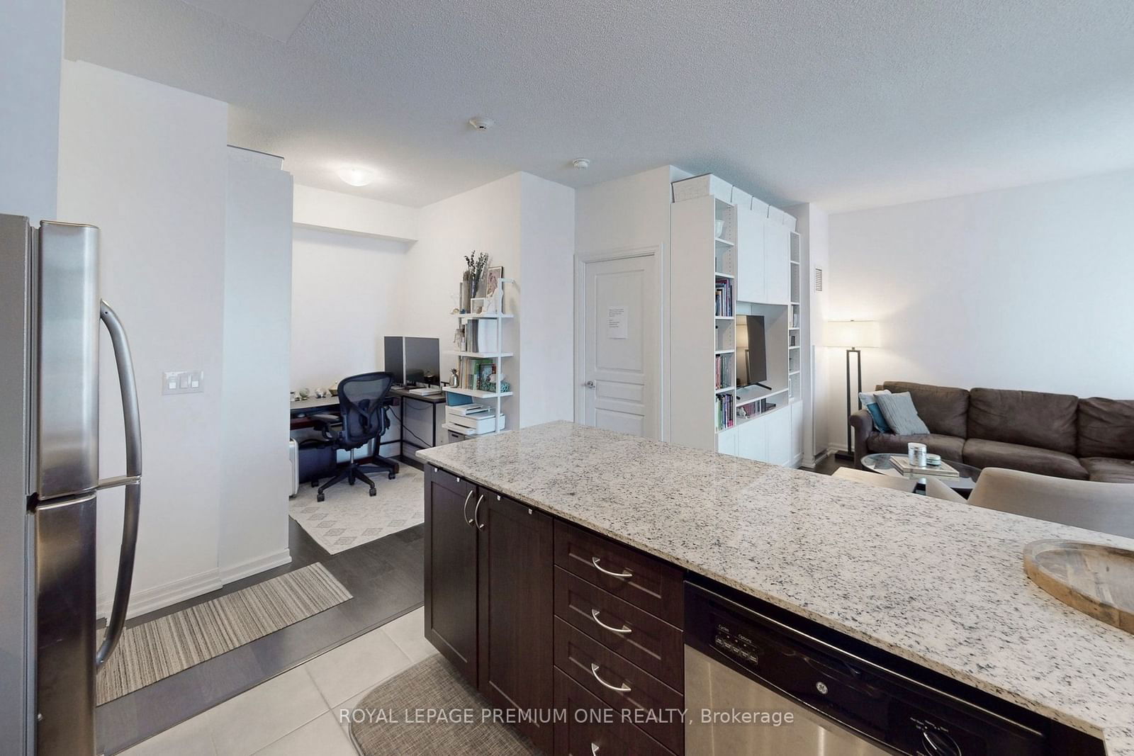 1940 Ironstone Dr, unit 416 for sale - image #9