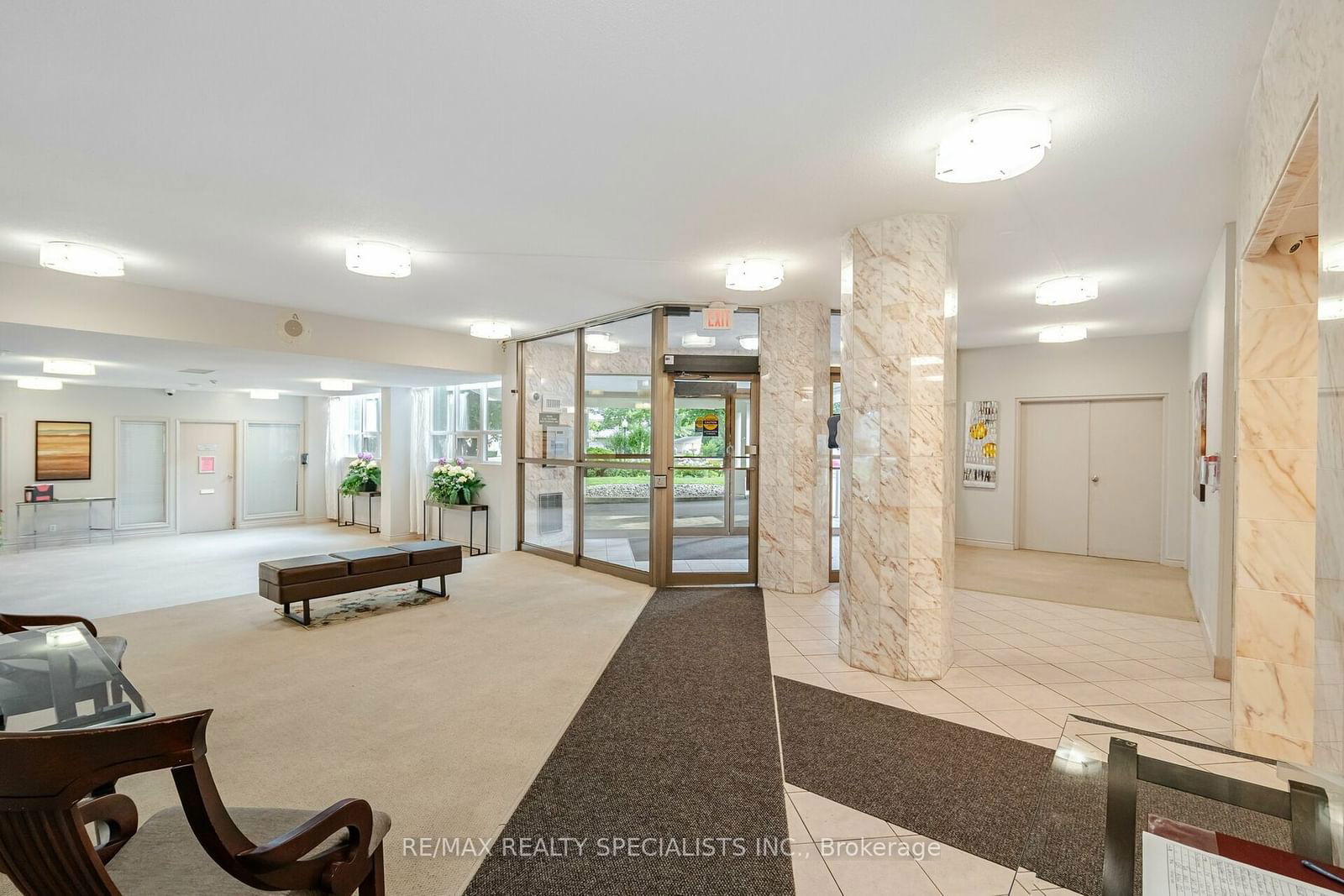 2323 Confederation Pkwy, unit 1008 for sale - image #32