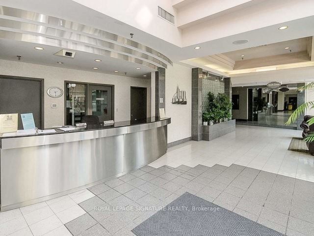 265 Enfield Pl, unit 706 for sale - image #5