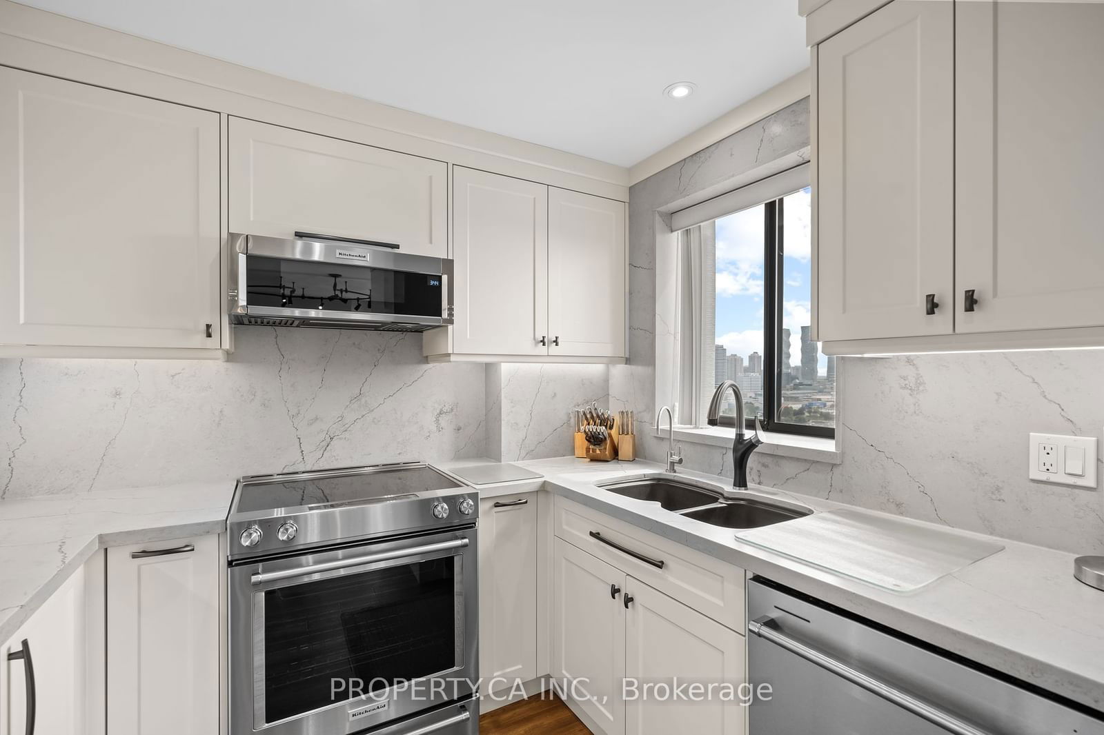 4235 Sherwoodtowne Blvd, unit 1808 for sale - image #12