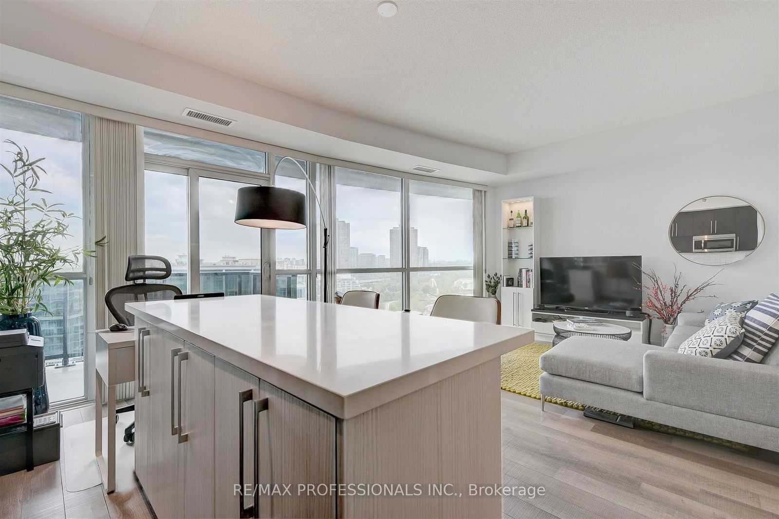 80 Marine Parade Dr, unit 1701 for sale - image #15