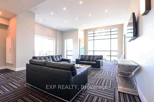 650 Sauve St, unit 110 for sale - image #38