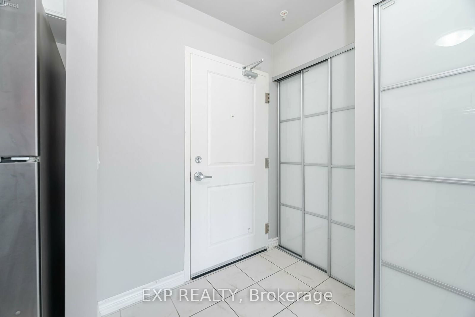 650 Sauve St, unit 110 for sale - image #6