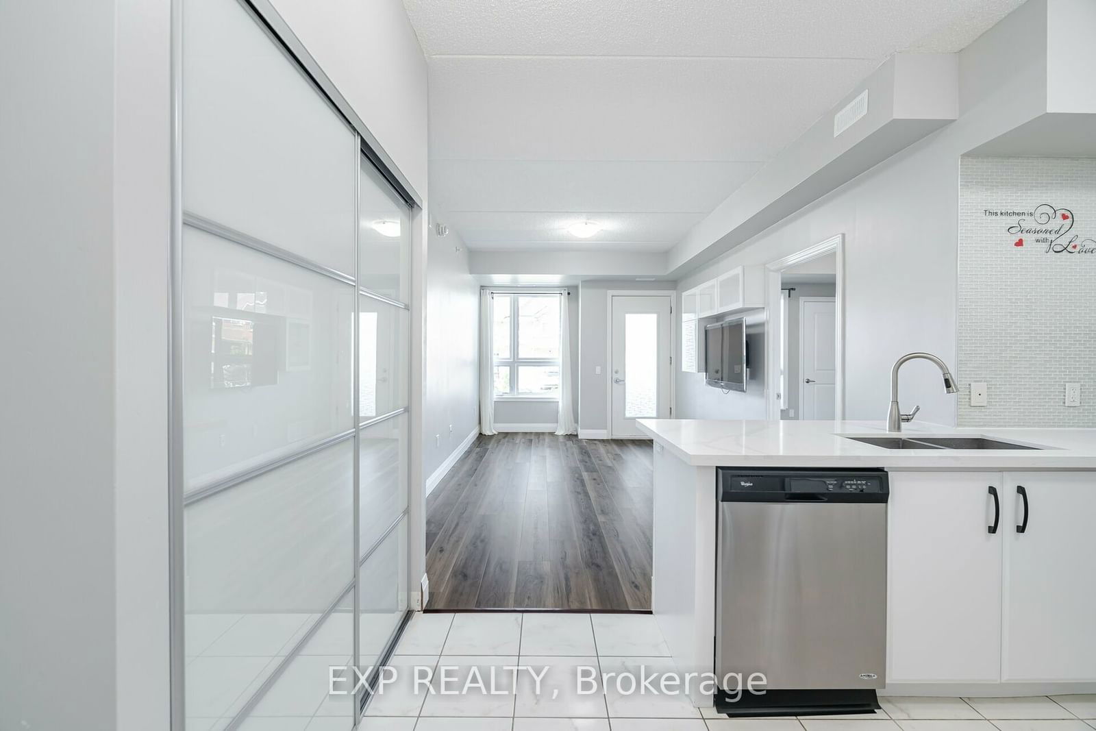 650 Sauve St, unit 110 for sale - image #7