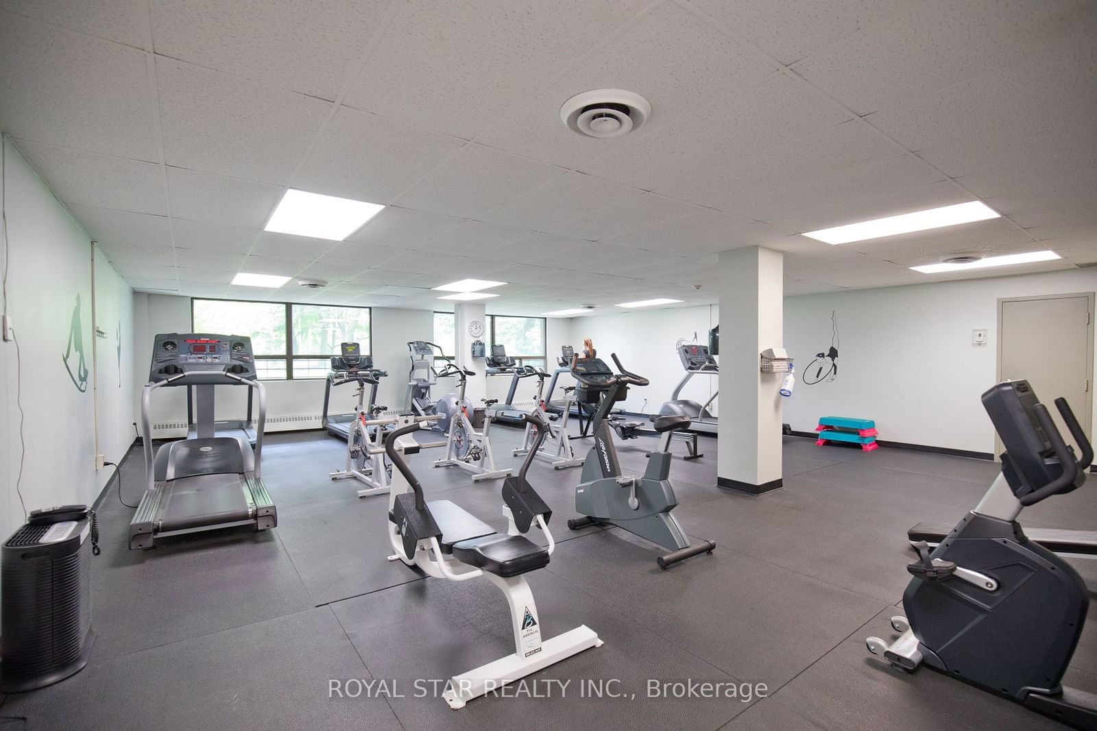 1535 Lakeshore Rd E, unit 1607 for rent - image #35